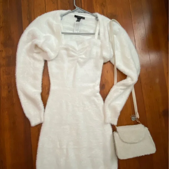 Mini white dress from Forever 21 - Picture 3 of 5